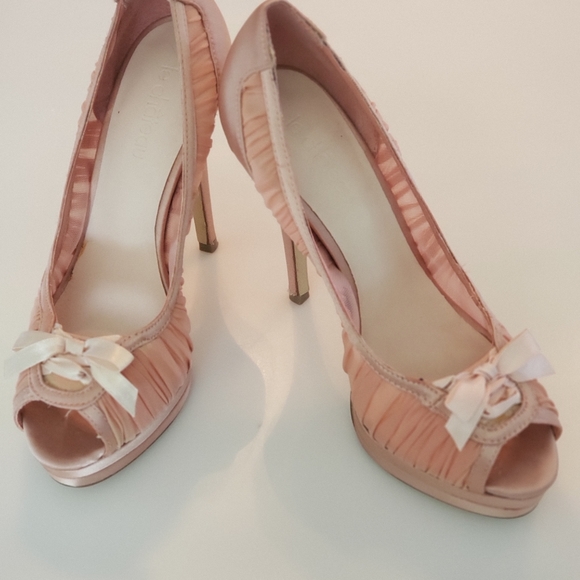 heels - Picture 4 of 4